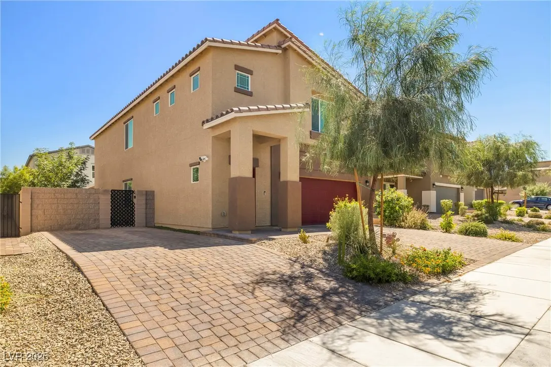 Photo of Listing #2706053