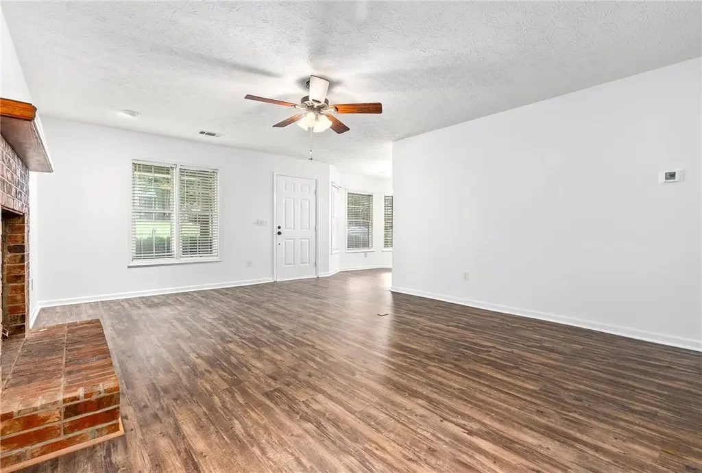 826 Cheyenne Ave, Auburn