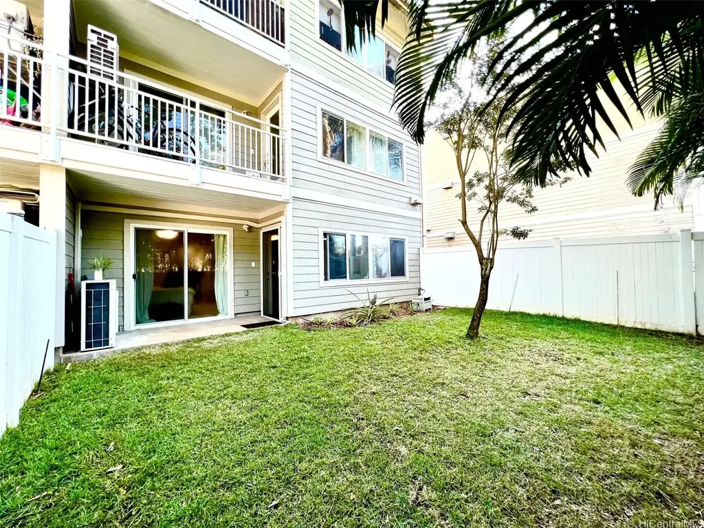 95-60 Waikalani Drive # A101, Mililani