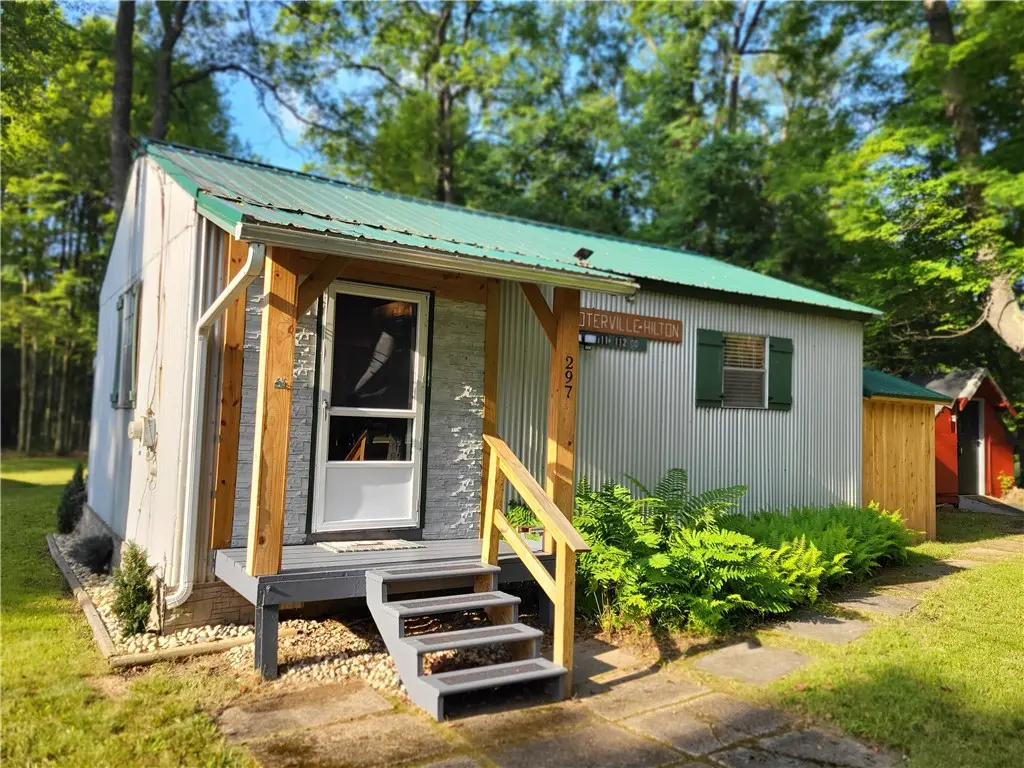 297 Dead Horse Hollow, Other