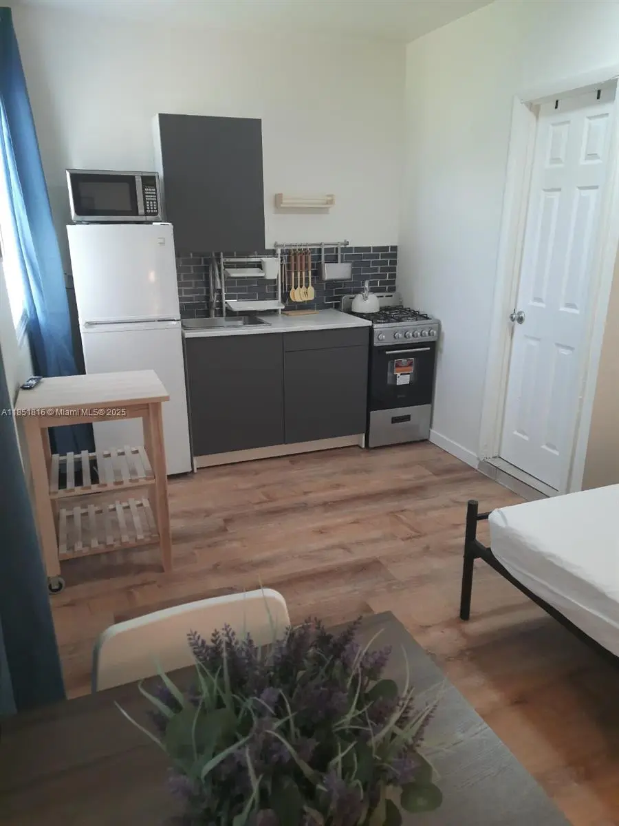 Photo of Listing #A11851816