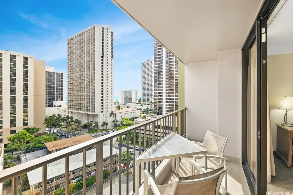 229 Paoakalani Avenue # 1210 (nuc), Honolulu