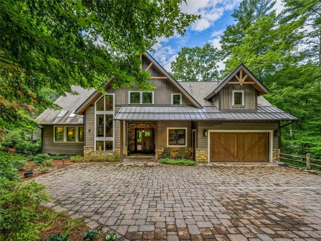 64 Bee Tree Way, Lake Toxaway