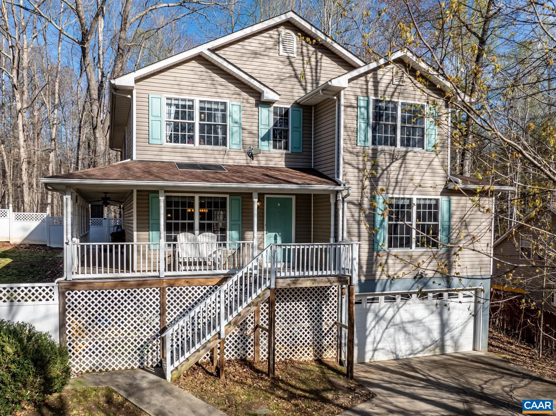 2102 Lakeshore Dr N, Louisa