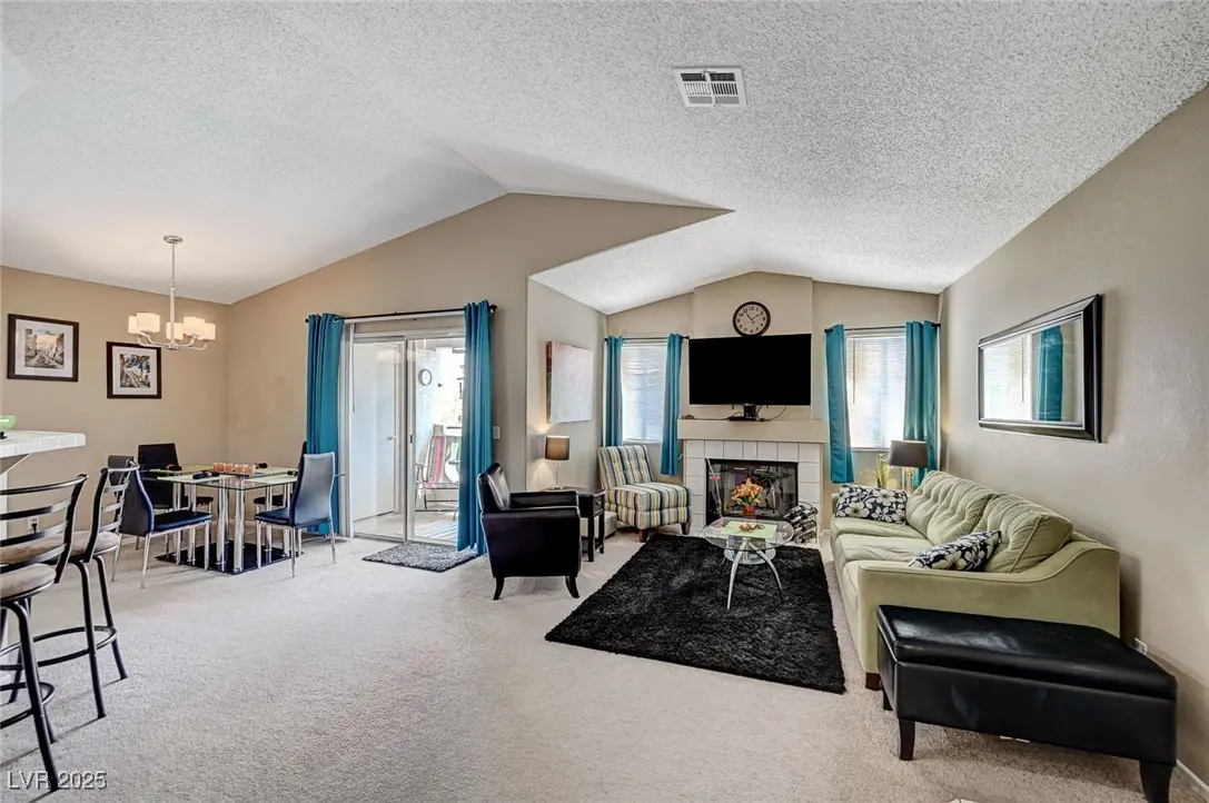 Photo of Listing #2707433