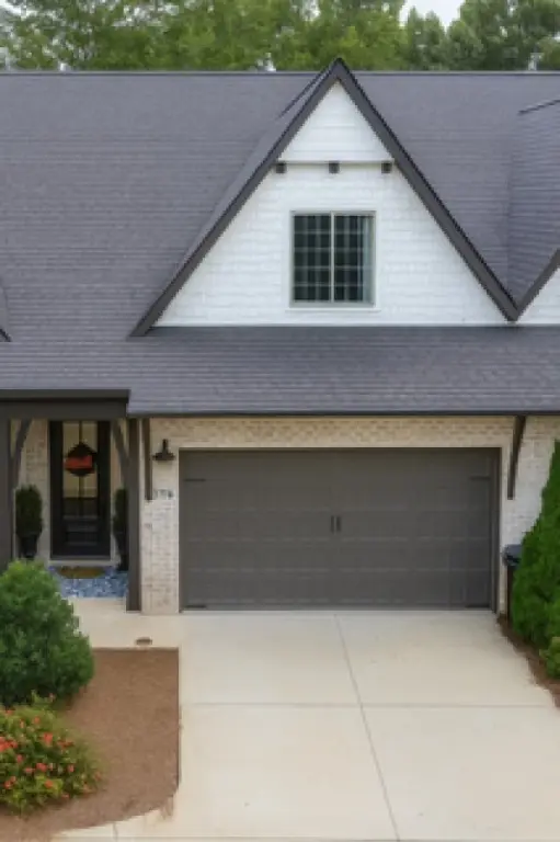 1718 W Farmville Rd, Auburn