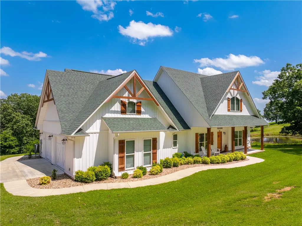 13704 Highway 348, Mountainburg