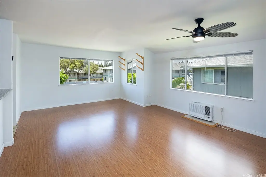95-1137 Makaikai Street # 64, Mililani