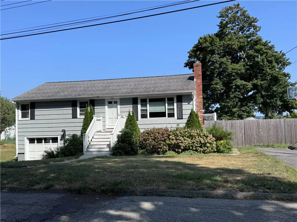 3 Viking Dr, Portsmouth