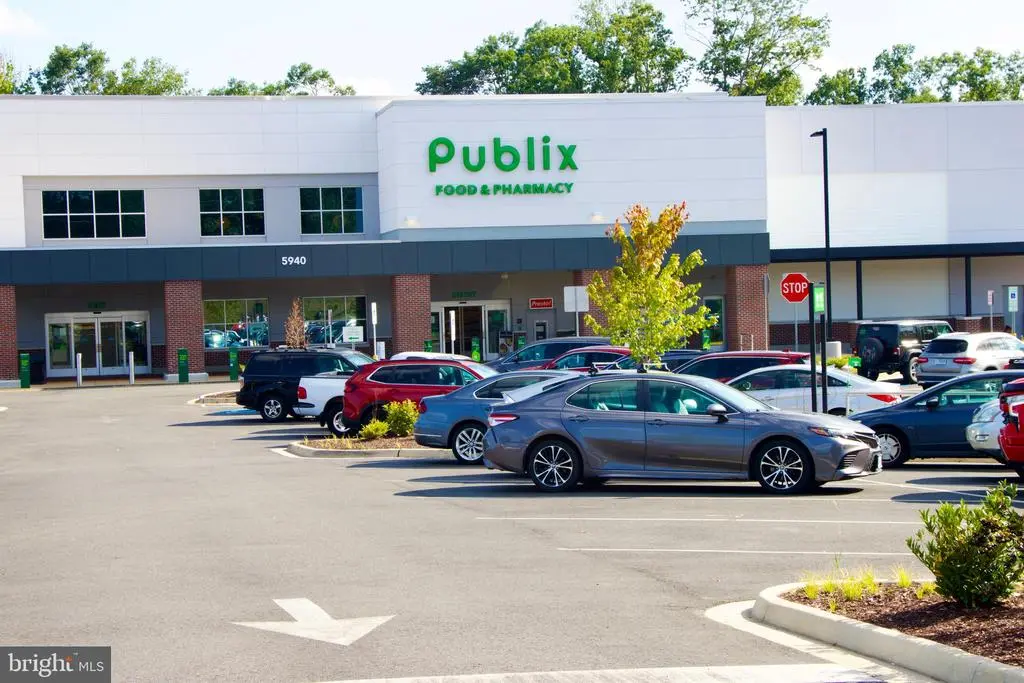 12524 Regiment Ln, Fredericksburg