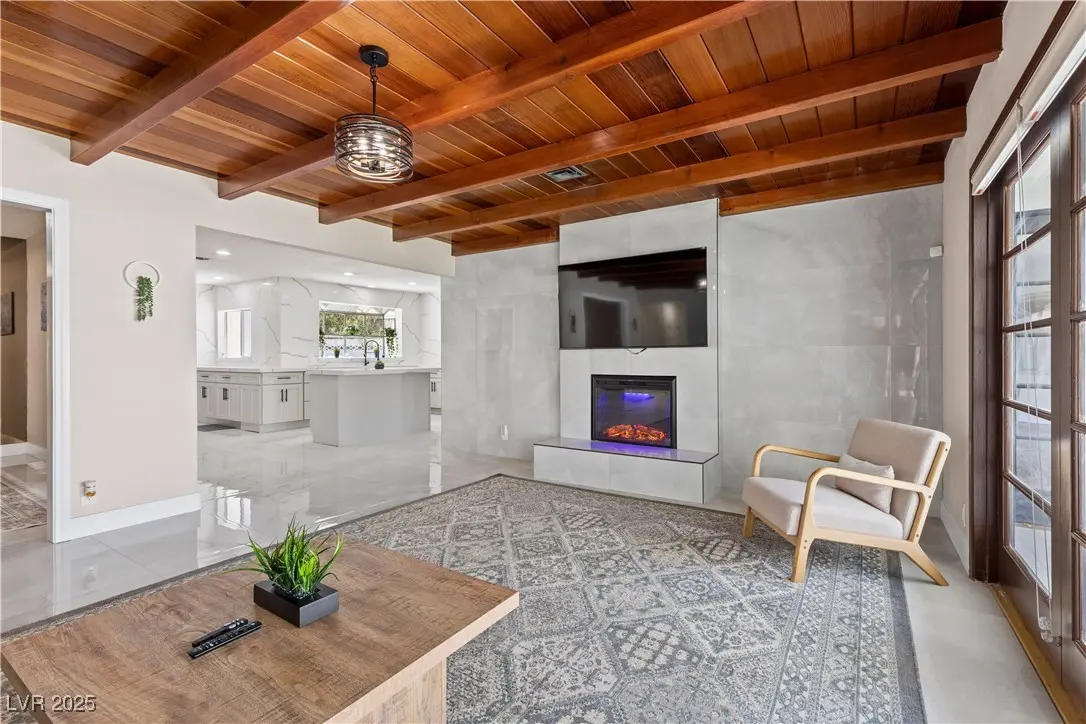 Photo of Listing #2704569