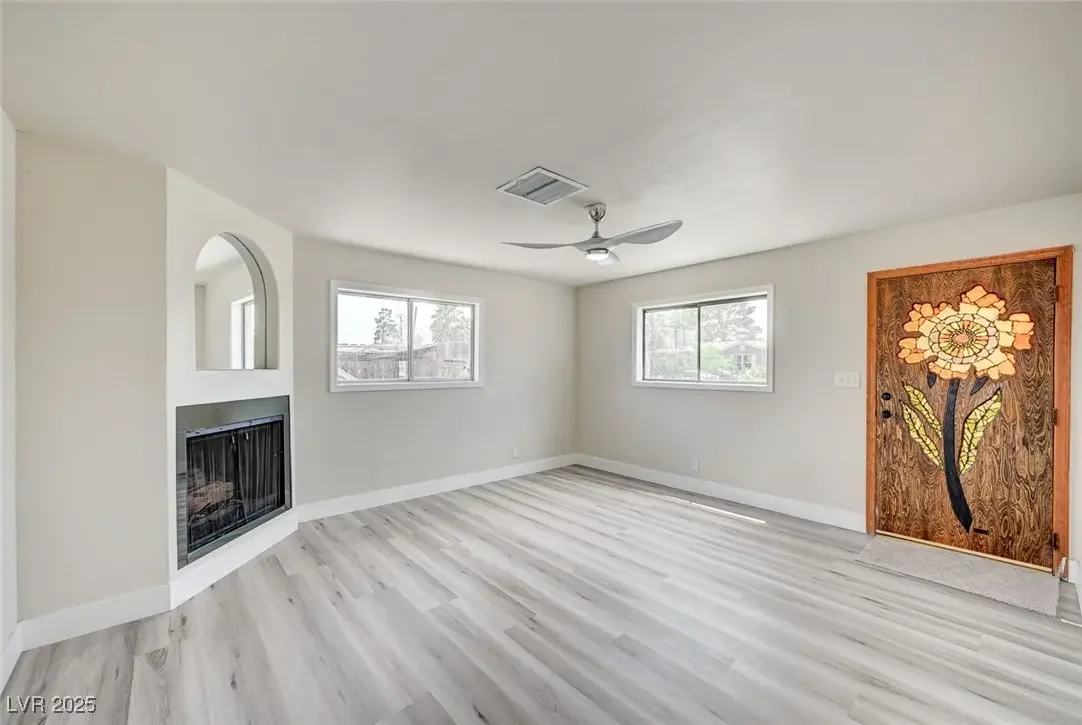 Photo of Listing #2704921