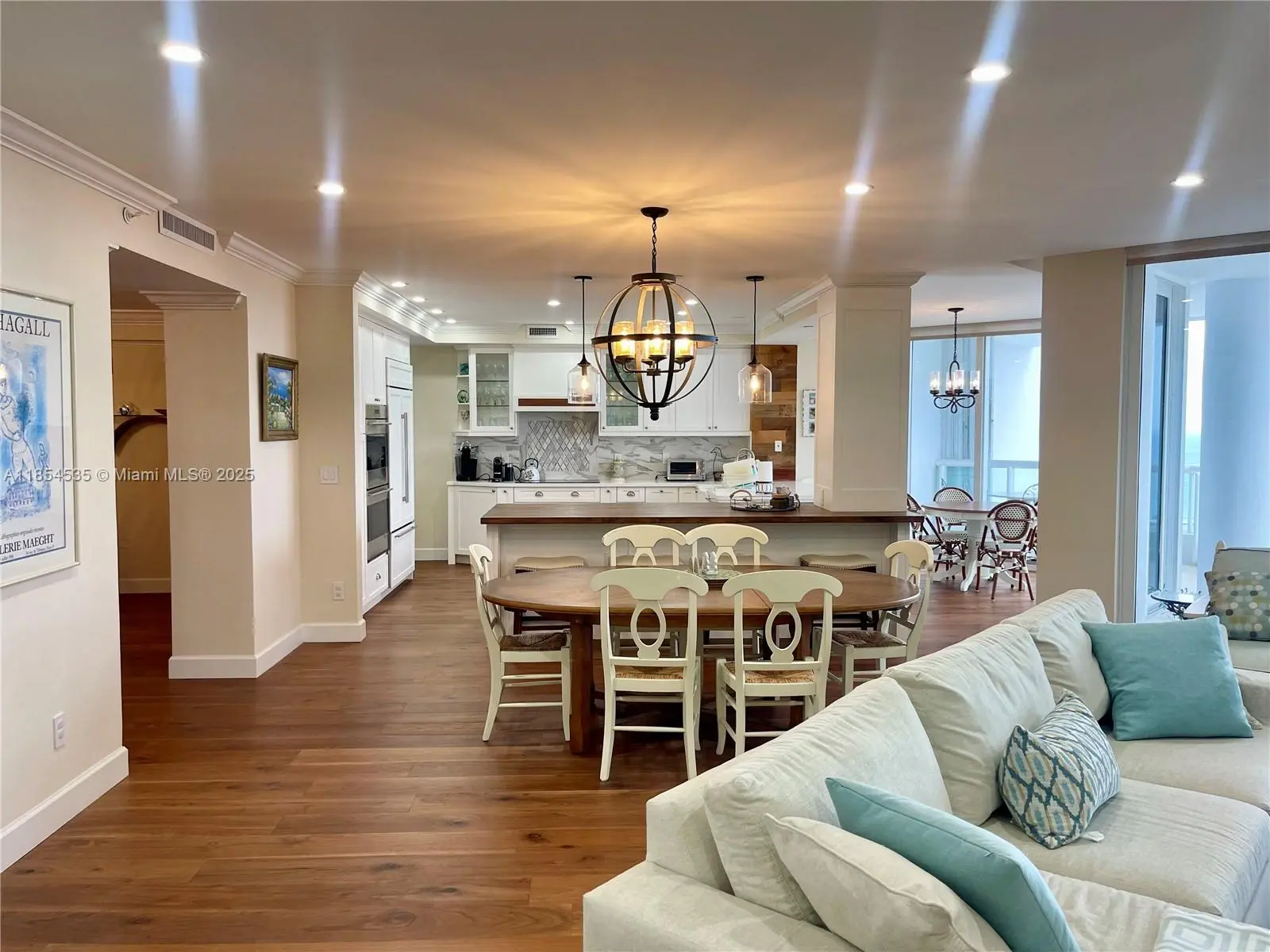 Photo of Listing #A11854535