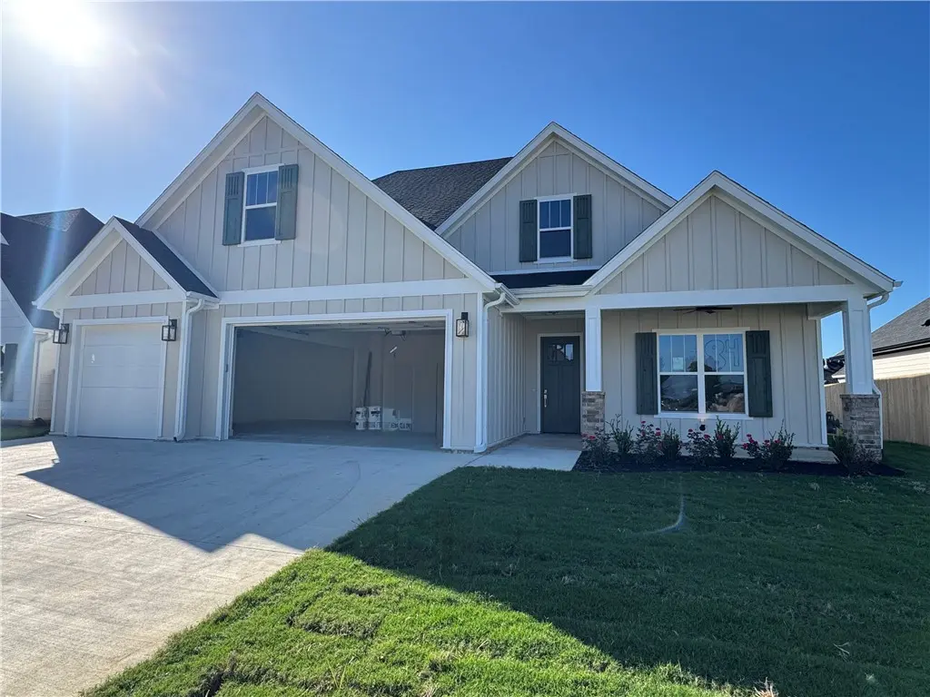 2717 Amaris Avenue, Lowell