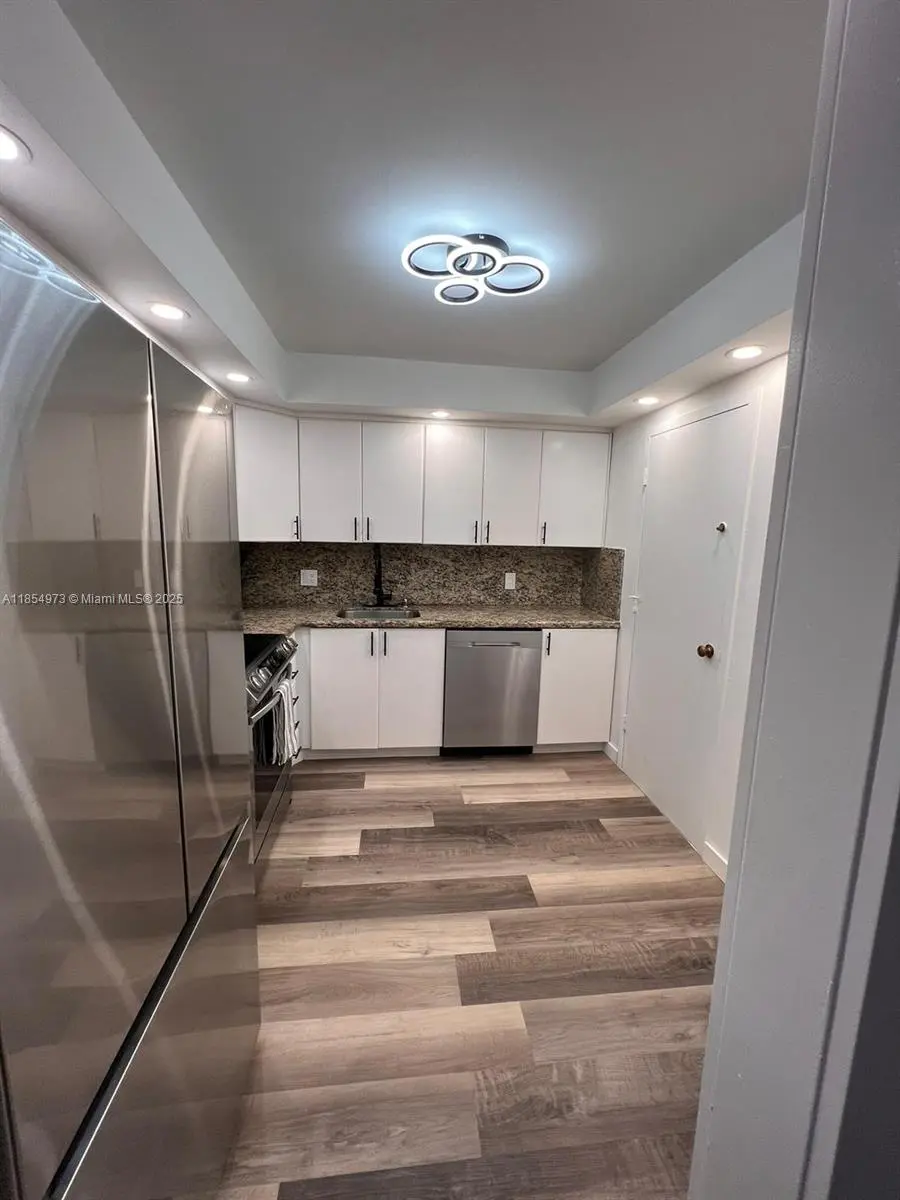 Photo of Listing #A11854973