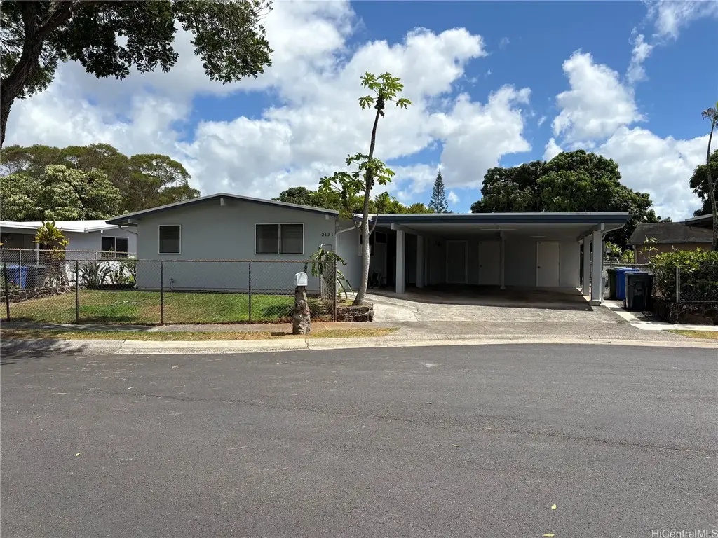 2131 Auhuhu Street, Pearl City