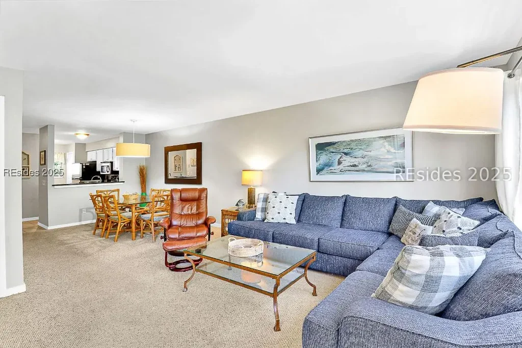 36 Deallyon Avenue 107, Hilton Head Island