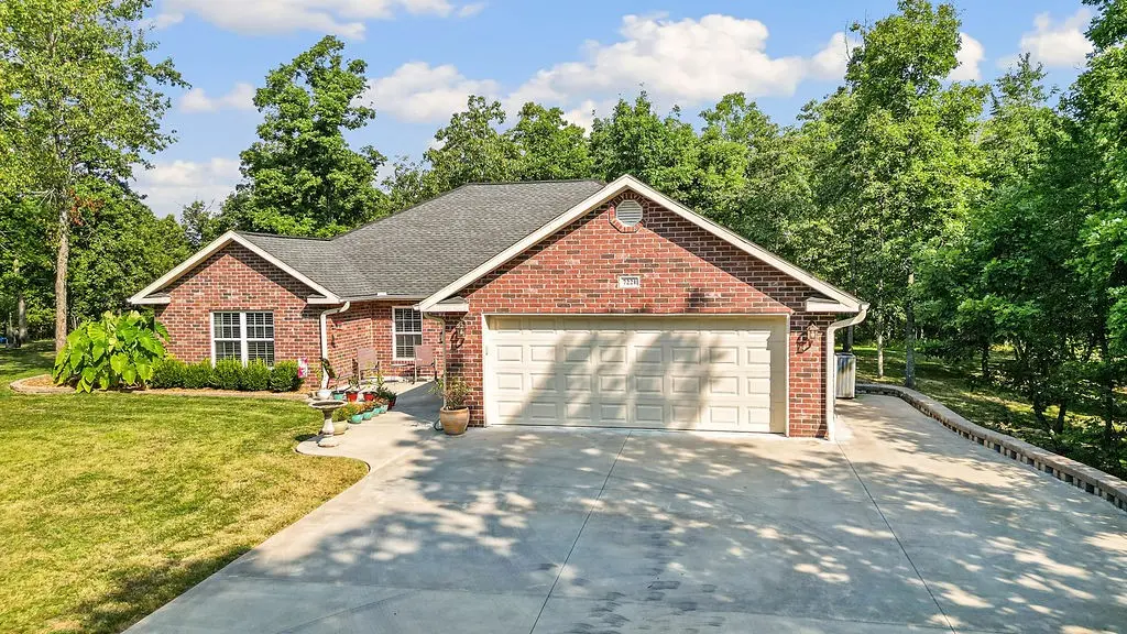 7221 E State Highway 90, Pineville