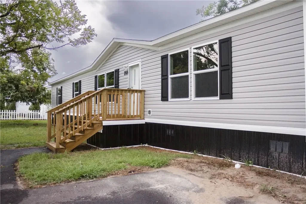 1808 Brunel Street, Waycross