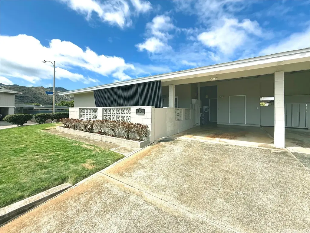 632 Waikanaloa Street, Honolulu