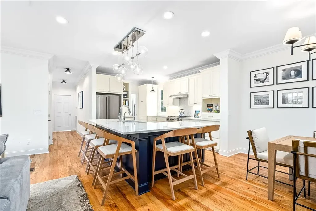 122 Carolina Ct, Auburn