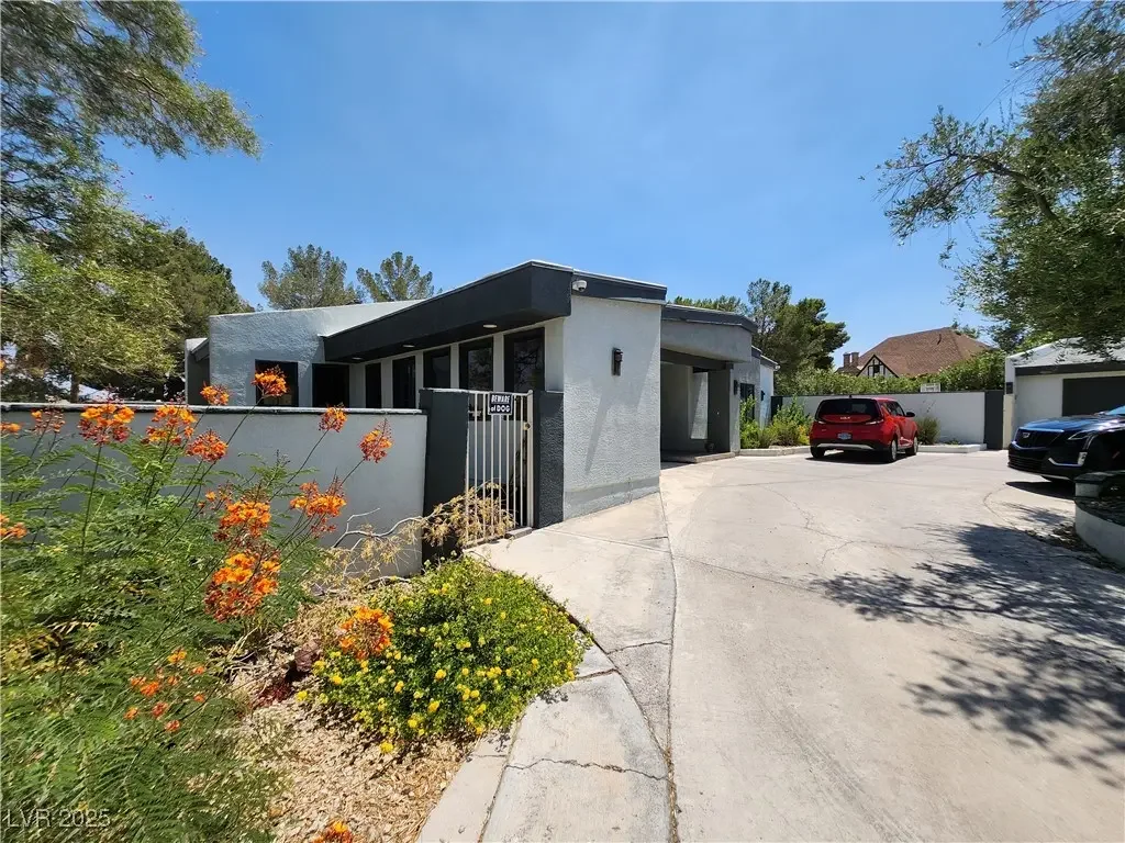 Photo of Listing #2708465