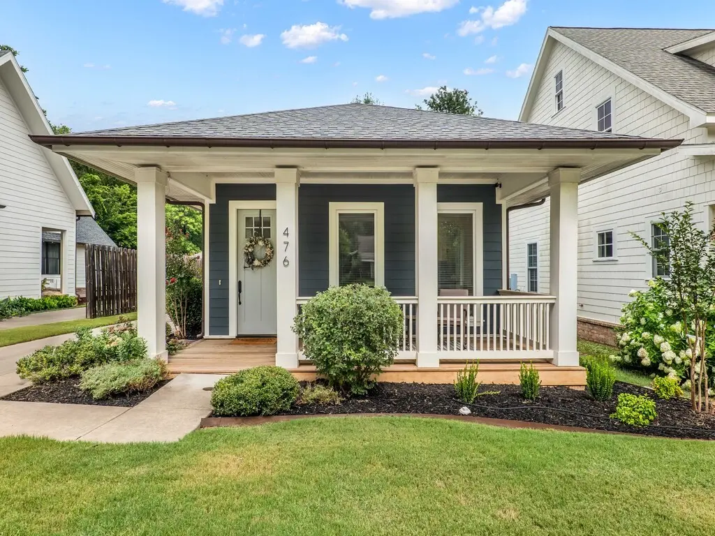 476 S Block Avenue, Fayetteville