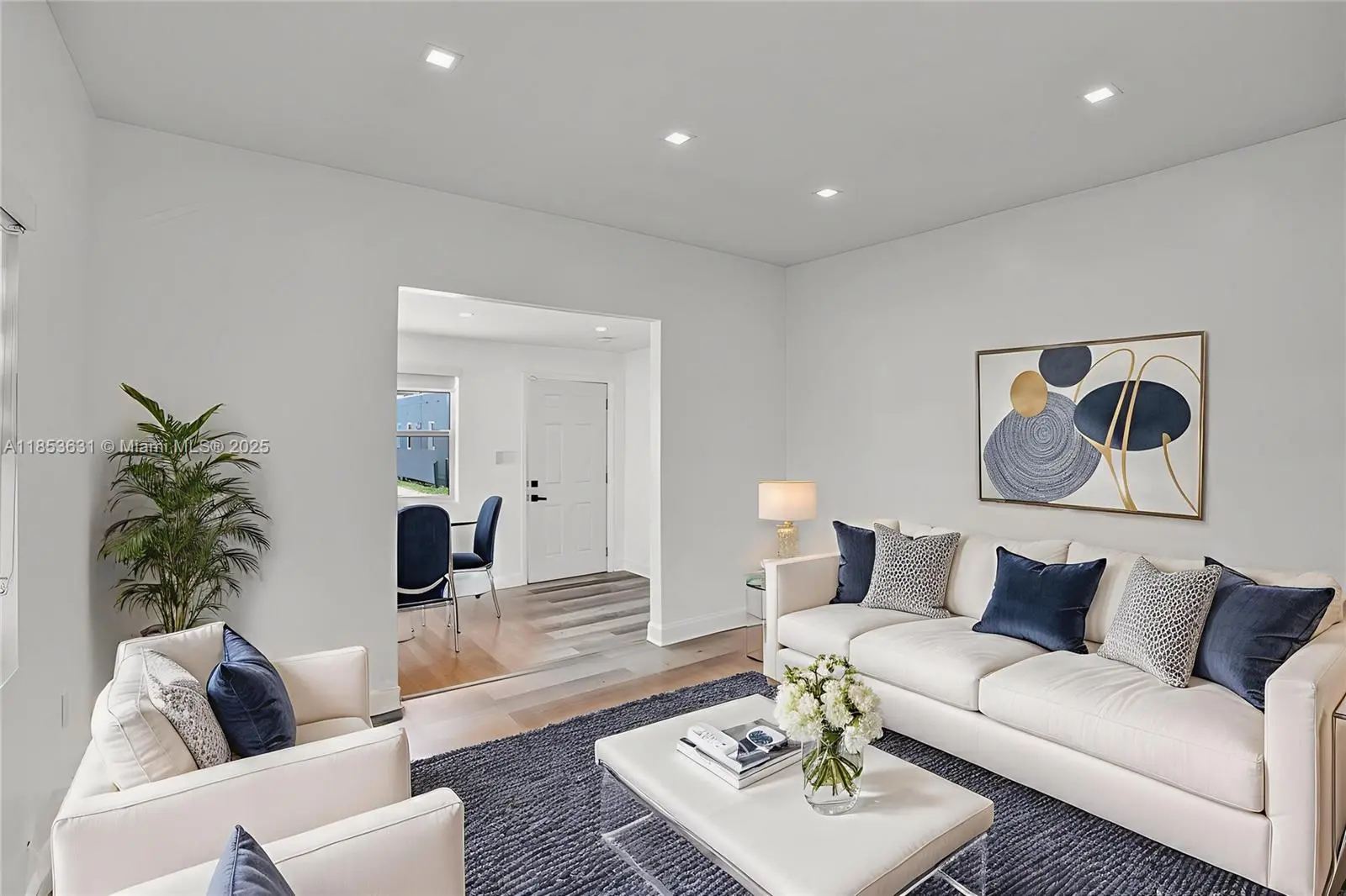 Photo of Listing #A11853631