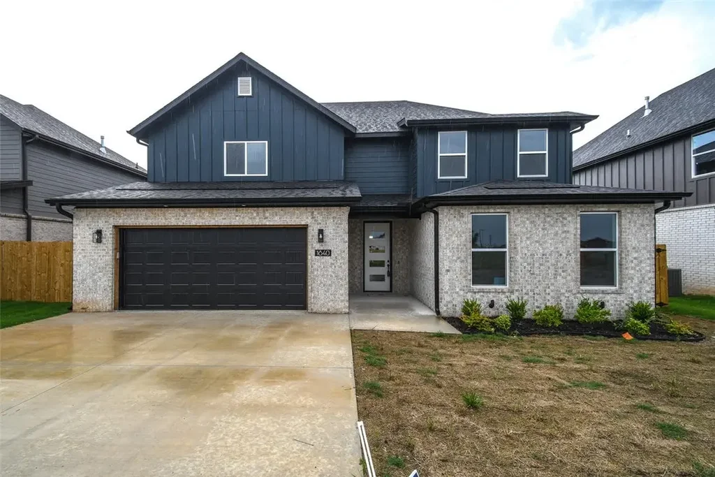 1840 Momi Street, Centerton