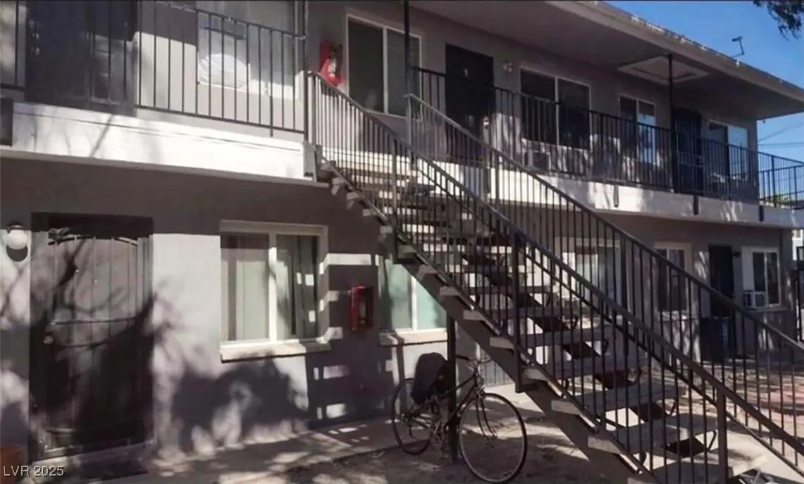 Photo of Listing #2709117