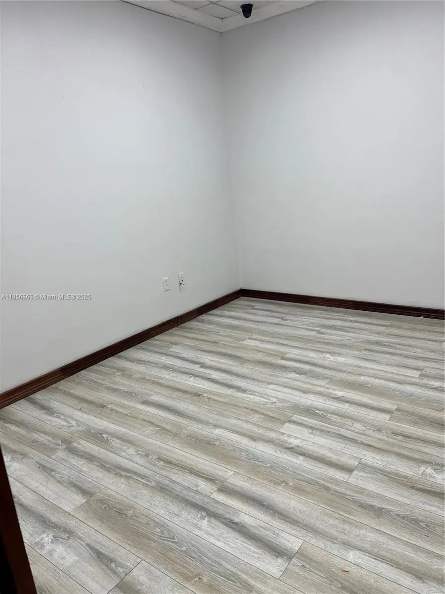 Photo of Listing #A11856860