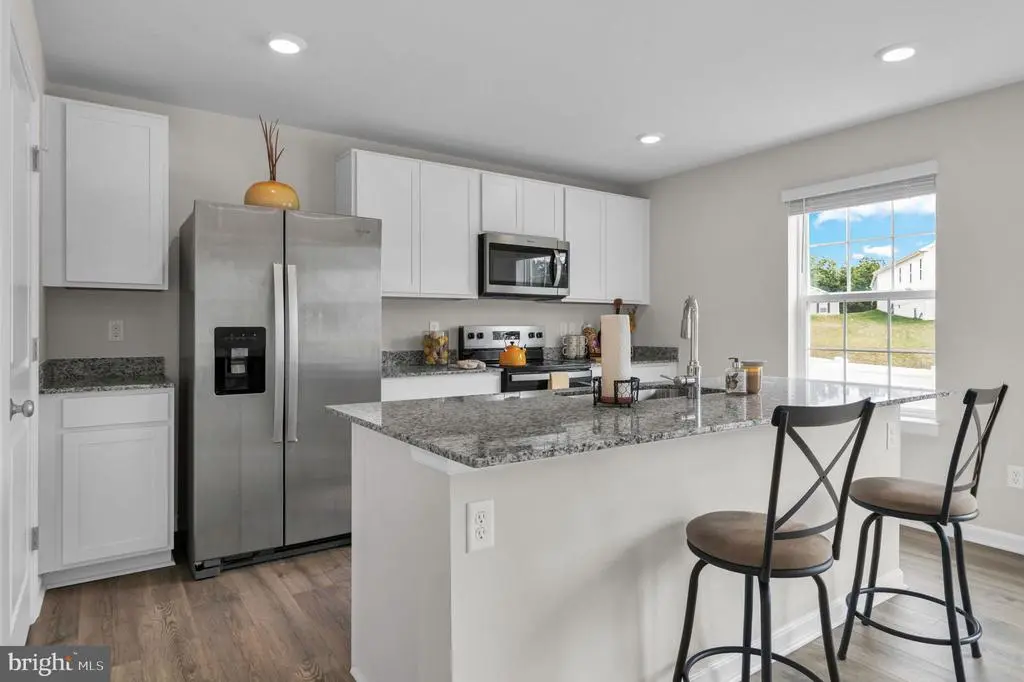 3148 White Tail Dr, Locust Grove