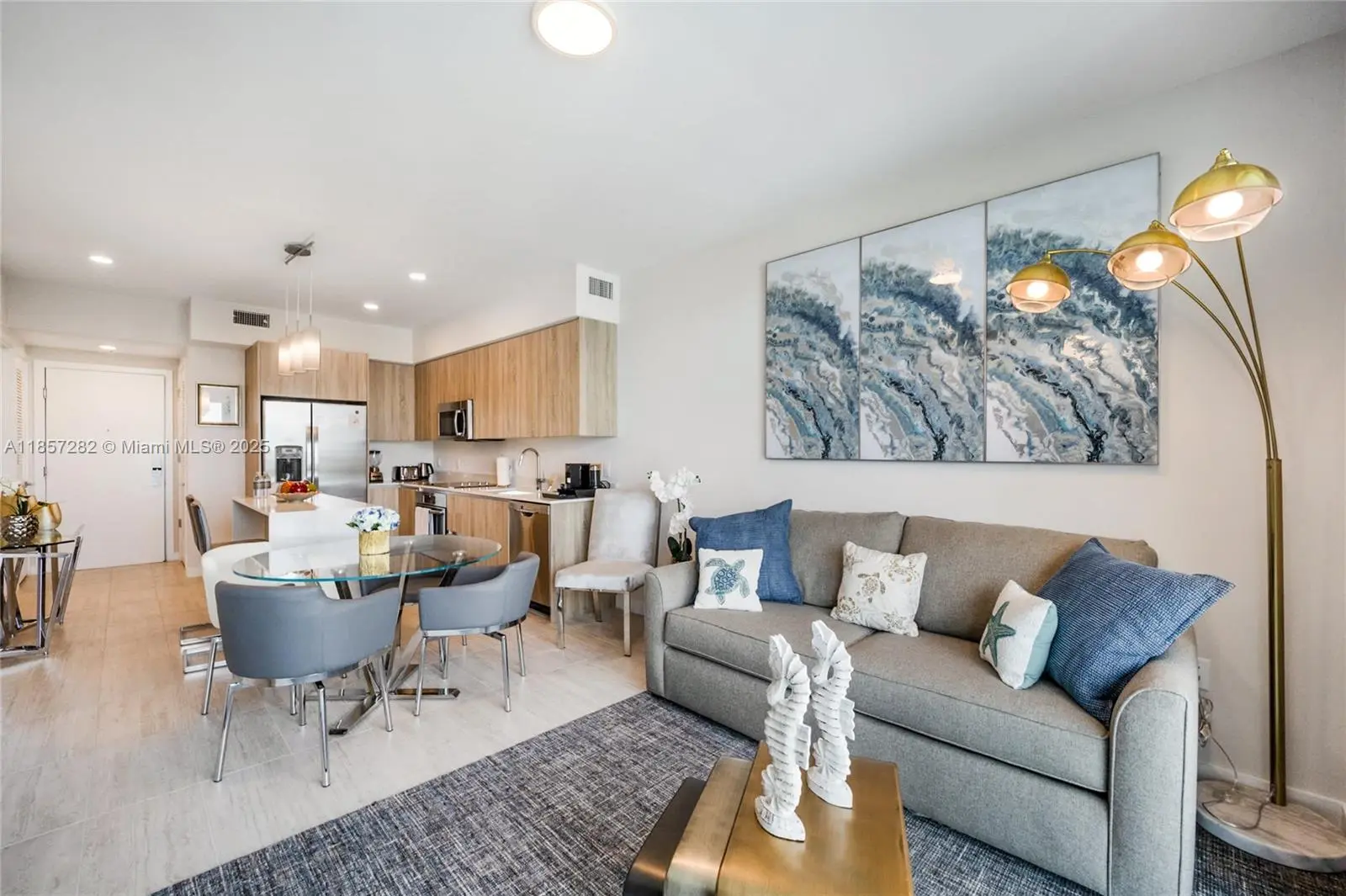 Photo of Listing #A11857282