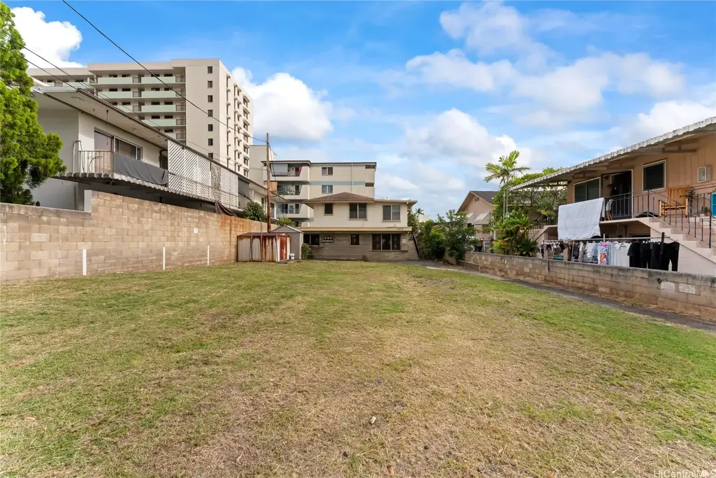 1639 Liholiho Street, Honolulu