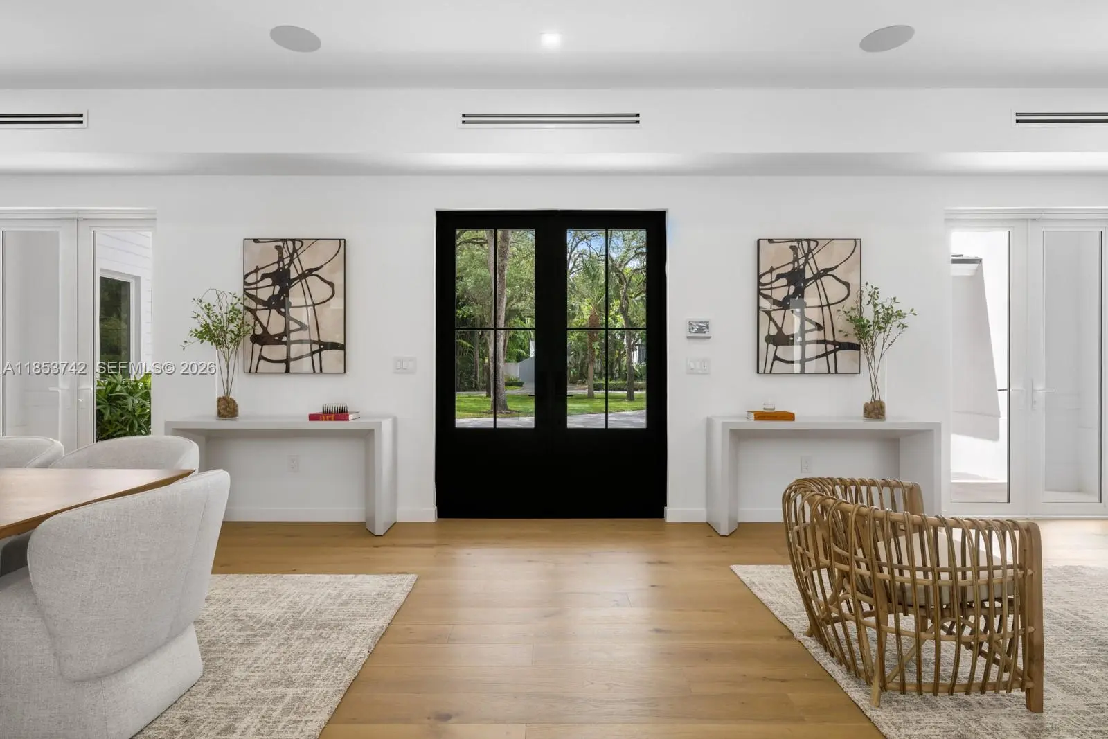 Photo of Listing #A11853742