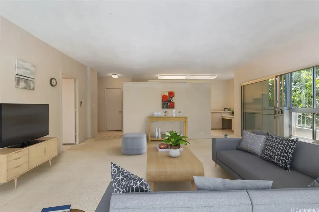 999 Wilder Avenue # 401, Honolulu
