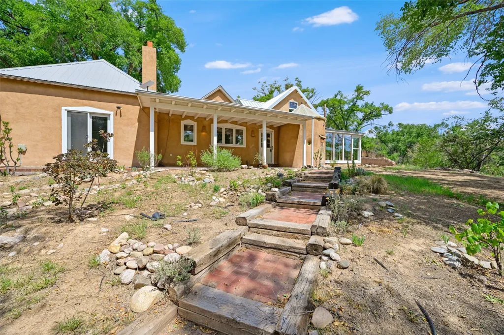 25 A Arroyo Nambe Road, Santa Fe