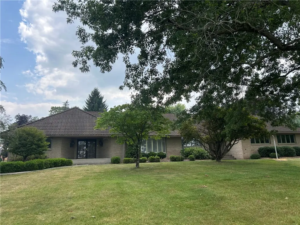 1306 Eastwood Drive, Clarion