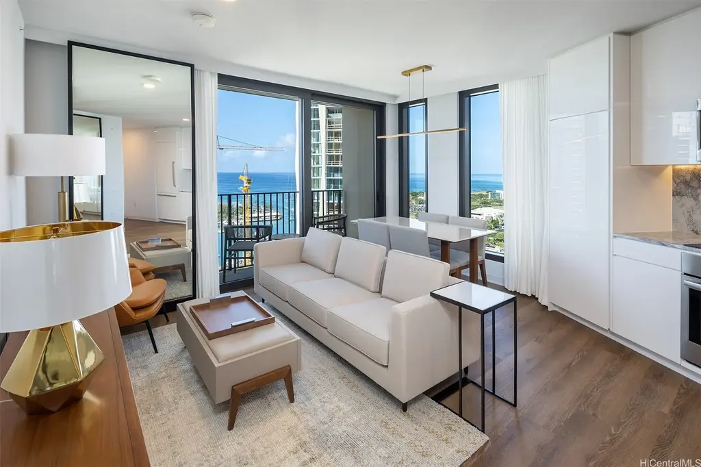 987 Queen Street # 2800, Honolulu