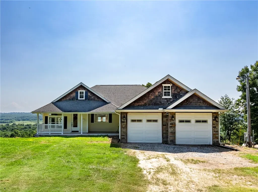 14129 Oak Ridge Circle, Kansas