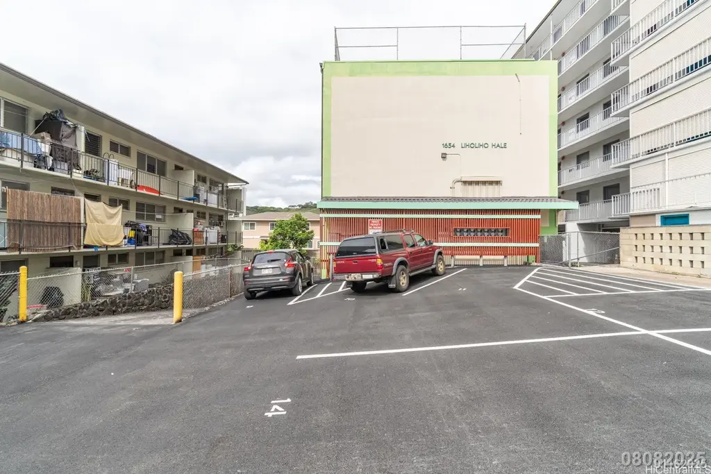 1654 Liholiho Street # 1, Honolulu