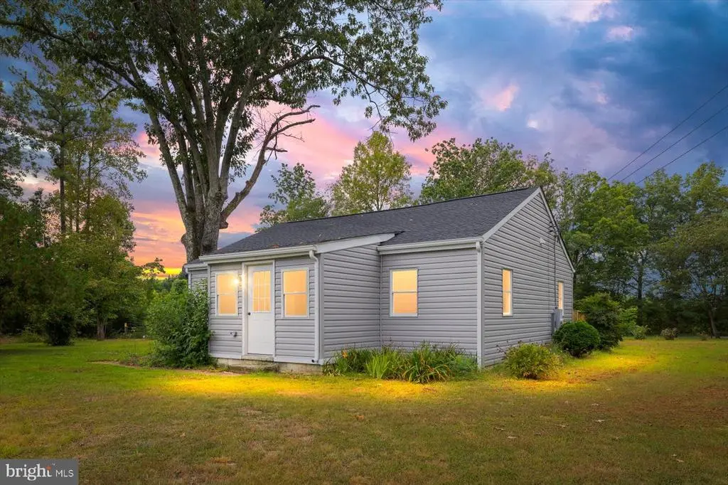 17287 Oakshade Rd, Orange