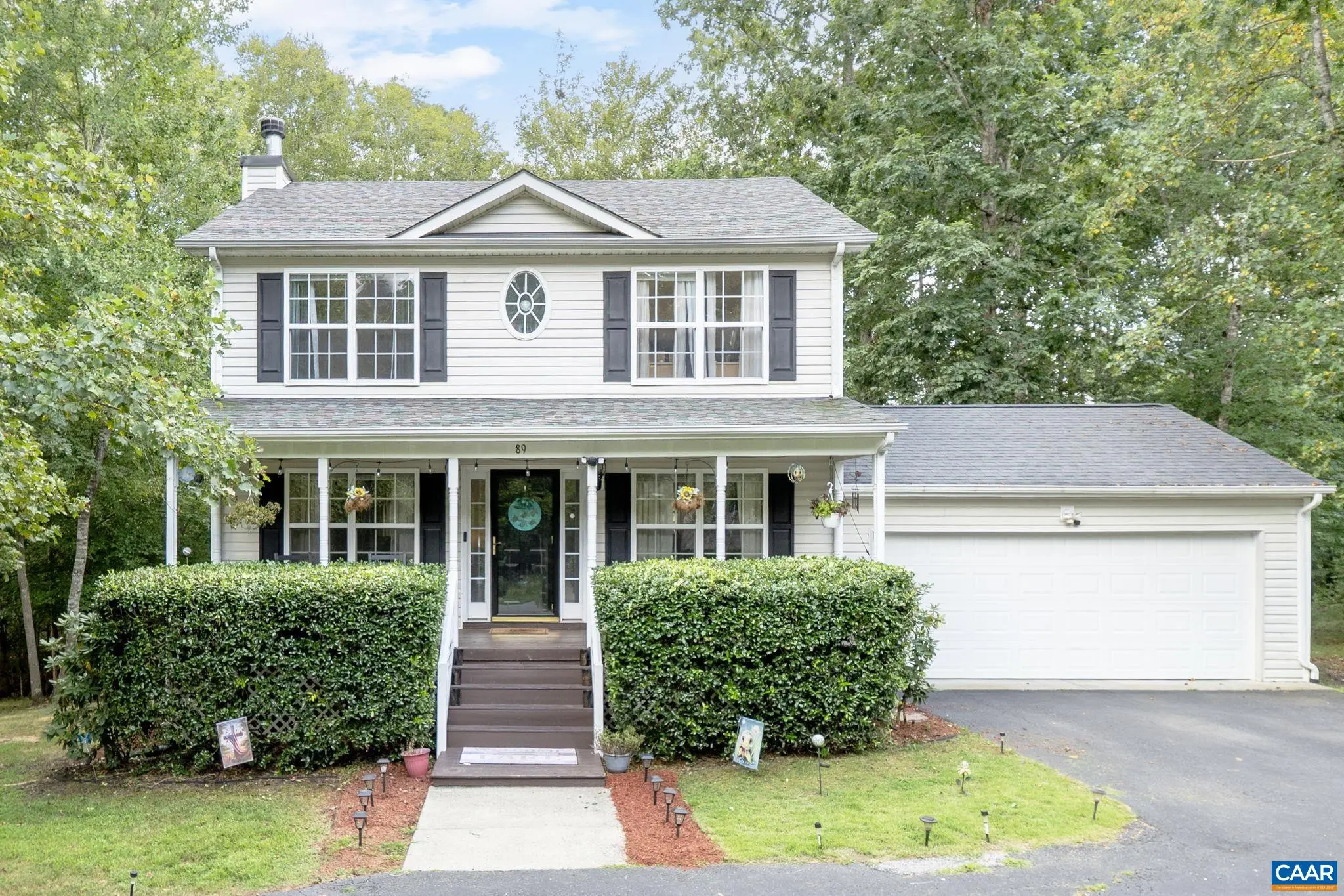 89 Riverside Dr, Palmyra