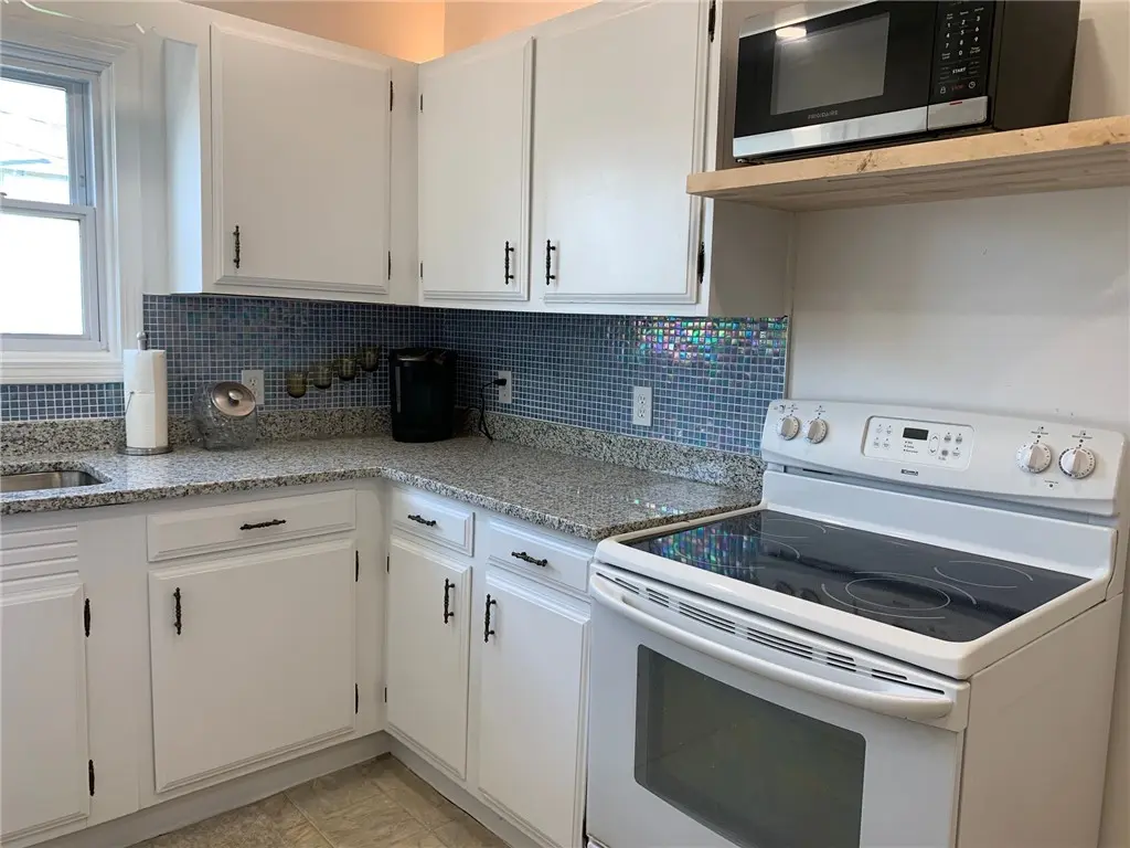 40 East Bowery St, Newport