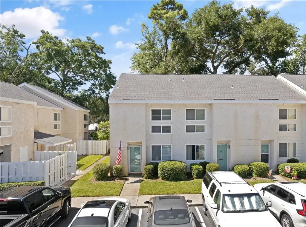 1000 Mallery Street Extension B5, St Simons Island