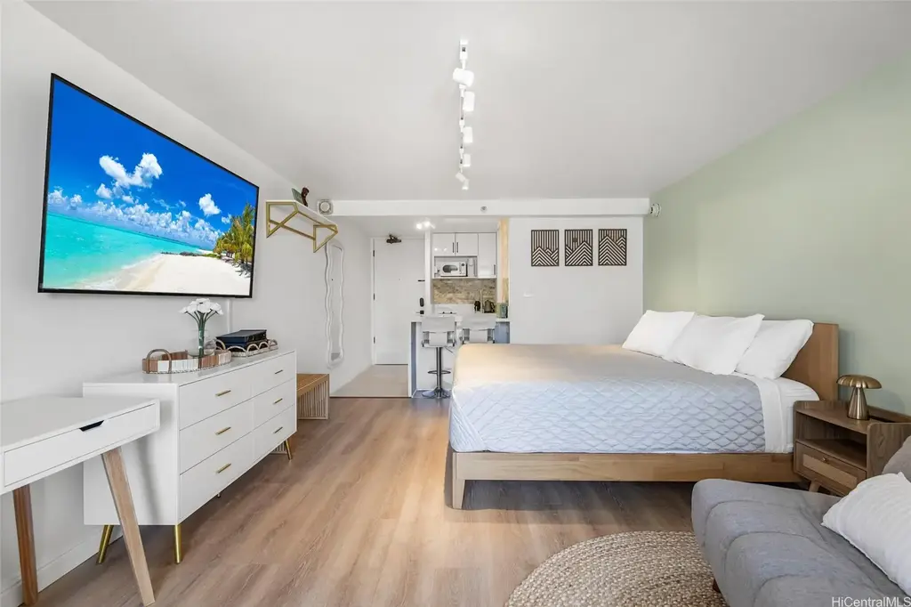 445 Seaside Avenue # 1617, Honolulu