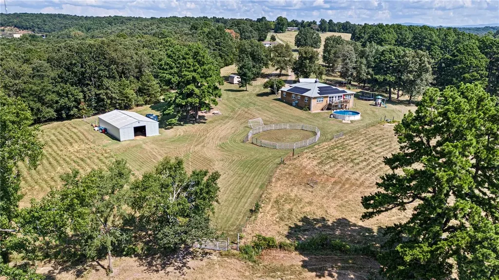 552 Pr 3310, Clarksville