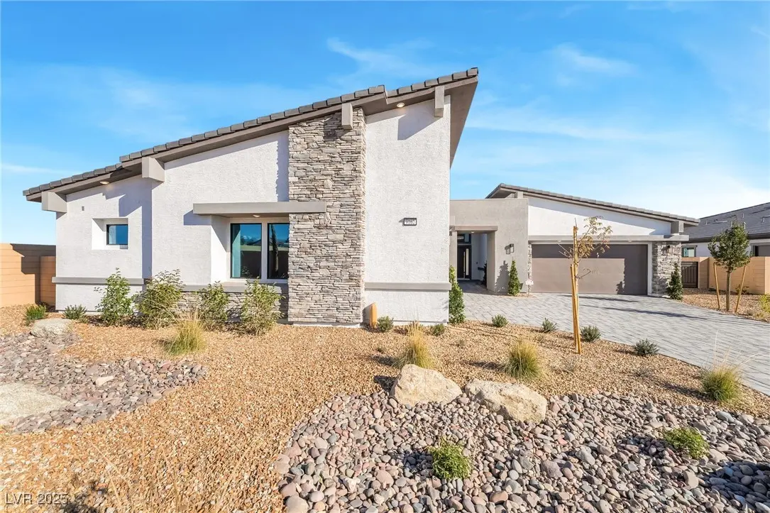 Photo of Listing #2707192