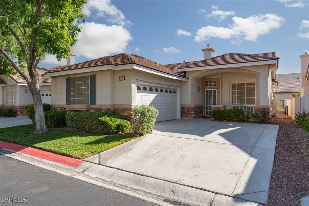 Photo of Listing #2710820