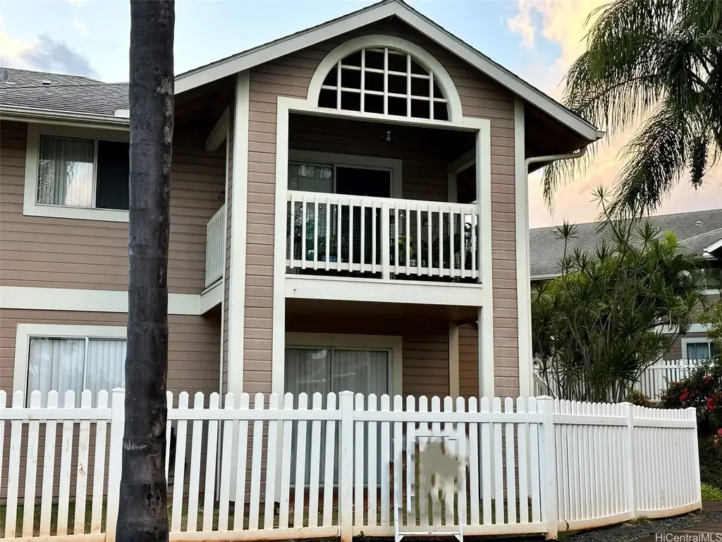 94-549 Lumiaina Street # Q106, Waipahu